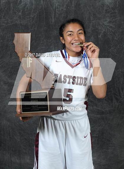 Thumbnail 3 in Eastside College Prep (CIF State D5 Award Photos) photogallery.