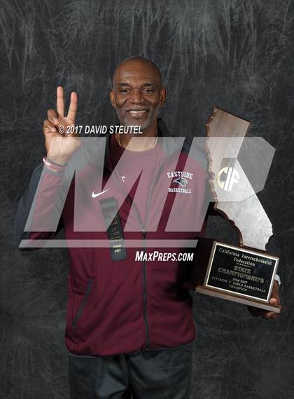 Thumbnail 1 in Eastside College Prep (CIF State D5 Award Photos) photogallery.