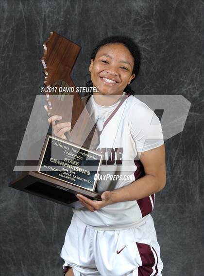 Thumbnail 2 in Eastside College Prep (CIF State D5 Award Photos) photogallery.