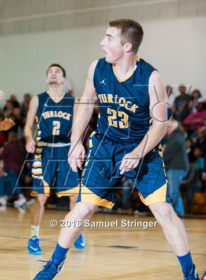 Thumbnail 3 in Modesto Christian vs. Turlock (Modesto Christian Holiday Hoops Classic) photogallery.