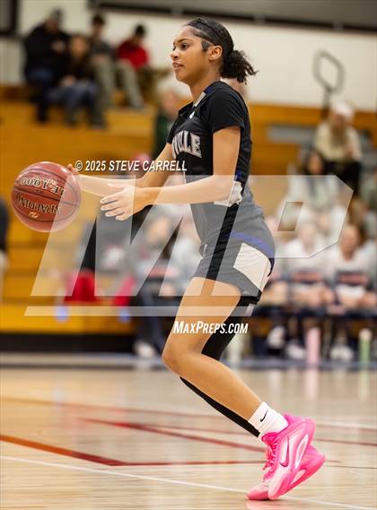 Thumbnail 2 in Oroville vs Paradise (Lady Falcon Tournament) photogallery.