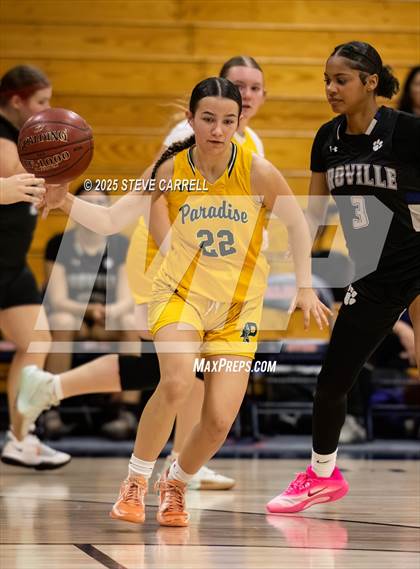 Thumbnail 1 in Oroville vs Paradise (Lady Falcon Tournament) photogallery.