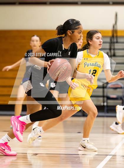 Thumbnail 3 in Oroville vs Paradise (Lady Falcon Tournament) photogallery.