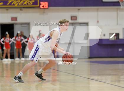 Thumbnail 1 in Lodi @ Tokay photogallery.