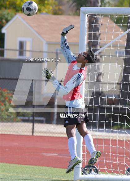 Thumbnail 1 in High Tech SD vs. Mount Miguel (Grossmont Holiday Tournament) photogallery.