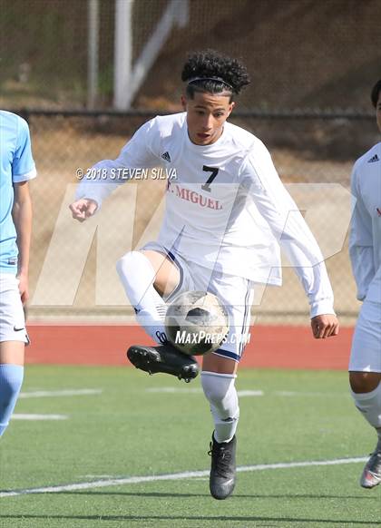 Thumbnail 1 in High Tech SD vs. Mount Miguel (Grossmont Holiday Tournament) photogallery.