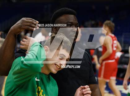 Thumbnail 2 in Tatum vs. Columbus (UIL Basketball 3A D1 Final) photogallery.