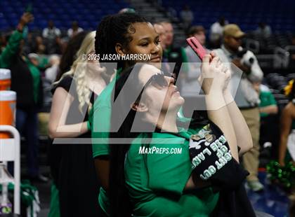 Thumbnail 2 in Tatum vs. Columbus (UIL Basketball 3A D1 Final) photogallery.