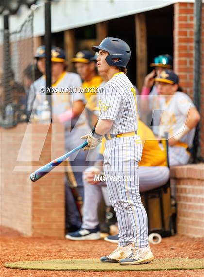 Thumbnail 1 in Cape Fear vs. Lee County photogallery.