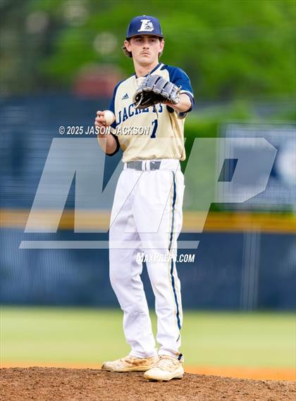 Thumbnail 2 in Cape Fear vs. Lee County photogallery.