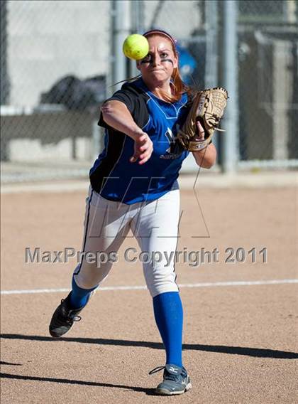 Thumbnail 3 in West Hills @ Rancho Bernardo photogallery.