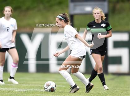 Thumbnail 2 in Panther Creek @ Myers Park photogallery.
