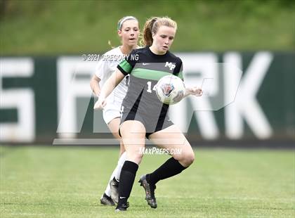 Thumbnail 1 in Panther Creek @ Myers Park photogallery.