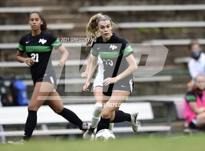 Thumbnail 2 in Panther Creek @ Myers Park photogallery.