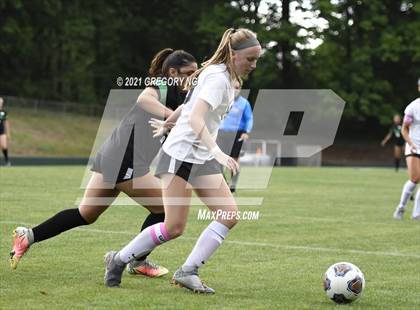 Thumbnail 3 in Panther Creek @ Myers Park photogallery.