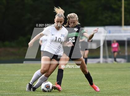 Thumbnail 1 in Panther Creek @ Myers Park photogallery.