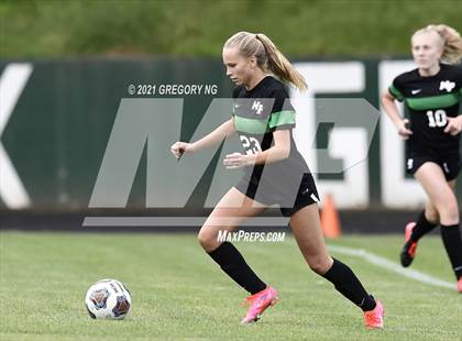 Thumbnail 1 in Panther Creek @ Myers Park photogallery.