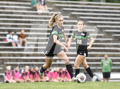 Thumbnail 3 in Panther Creek @ Myers Park photogallery.