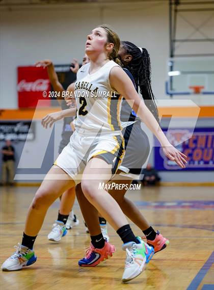 Thumbnail 2 in Chilton County vs Isabella (Chilton County Tournament) photogallery.