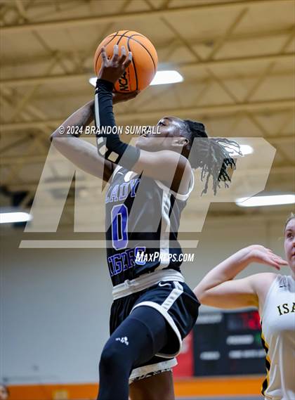 Thumbnail 1 in Chilton County vs Isabella (Chilton County Tournament) photogallery.