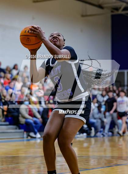 Thumbnail 3 in Chilton County vs Isabella (Chilton County Tournament) photogallery.