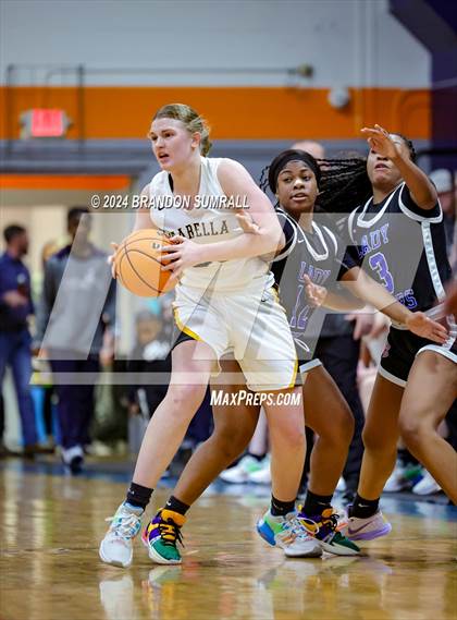 Thumbnail 3 in Chilton County vs Isabella (Chilton County Tournament) photogallery.