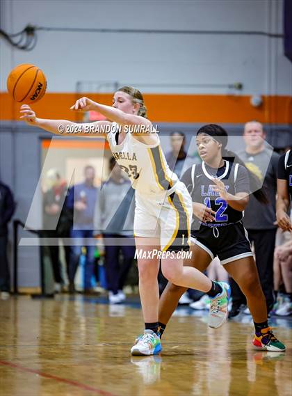 Thumbnail 1 in Chilton County vs Isabella (Chilton County Tournament) photogallery.