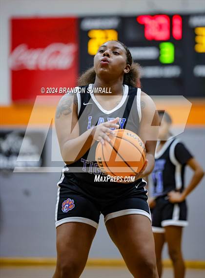 Thumbnail 3 in Chilton County vs Isabella (Chilton County Tournament) photogallery.
