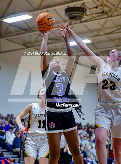 Thumbnail 1 in Chilton County vs Isabella (Chilton County Tournament) photogallery.