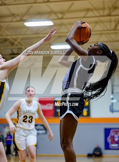 Thumbnail 3 in Chilton County vs Isabella (Chilton County Tournament) photogallery.