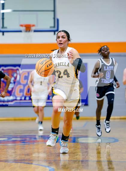 Thumbnail 1 in Chilton County vs Isabella (Chilton County Tournament) photogallery.