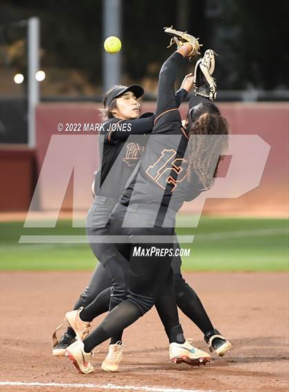 Thumbnail 2 in San Manuel vs. Superior (AIA 1A Final) photogallery.