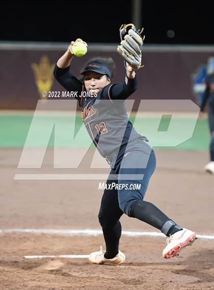 Thumbnail 2 in San Manuel vs. Superior (AIA 1A Final) photogallery.