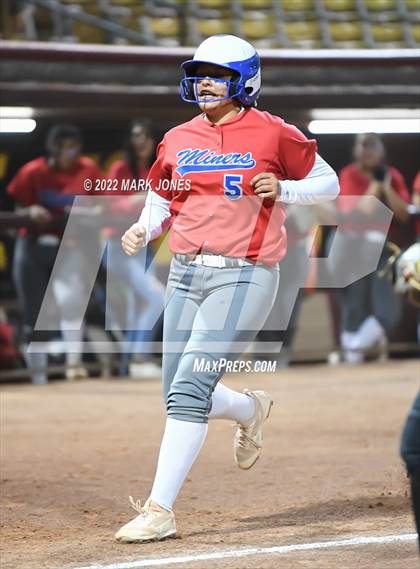 Thumbnail 2 in San Manuel vs. Superior (AIA 1A Final) photogallery.