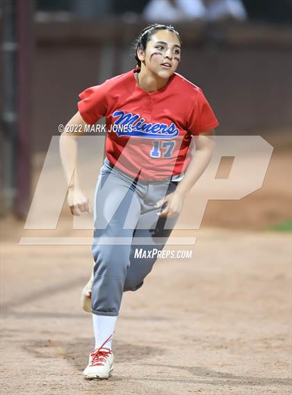 Thumbnail 3 in San Manuel vs. Superior (AIA 1A Final) photogallery.