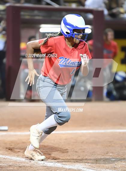 Thumbnail 3 in San Manuel vs. Superior (AIA 1A Final) photogallery.