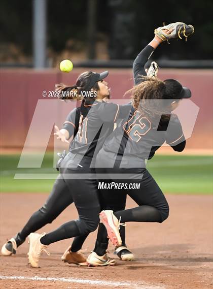 Thumbnail 1 in San Manuel vs. Superior (AIA 1A Final) photogallery.