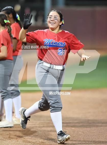 Thumbnail 3 in San Manuel vs. Superior (AIA 1A Final) photogallery.