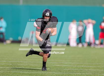 Thumbnail 1 in Southlake Carroll vs. Trinity (UIL Class 6A D1 Quarterfinals) photogallery.