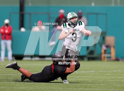 Thumbnail 3 in Southlake Carroll vs. Trinity (UIL Class 6A D1 Quarterfinals) photogallery.