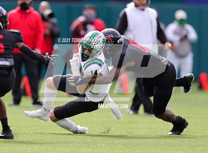 Thumbnail 2 in Southlake Carroll vs. Trinity (UIL Class 6A D1 Quarterfinals) photogallery.