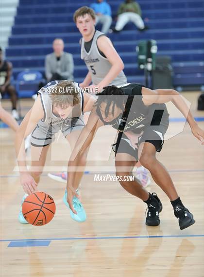 Thumbnail 2 in Goose Creek vs Lucy Beckham (Lowcountry Roundball Classic) photogallery.