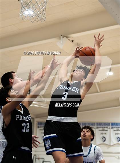 Thumbnail 2 in Pioneer @ Branham photogallery.