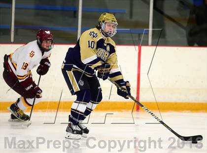 Thumbnail 2 in Notre Dame-Fairfield vs. St. Joseph (West Haven Christmas Tournament) photogallery.