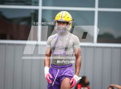 Thumbnail 2 in DeSoto Central vs Mills University Studies (U of Memphis 7v7) photogallery.