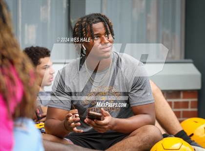 Thumbnail 2 in DeSoto Central vs Mills University Studies (U of Memphis 7v7) photogallery.