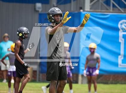 Thumbnail 1 in DeSoto Central vs Mills University Studies (U of Memphis 7v7) photogallery.