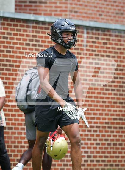 Thumbnail 3 in DeSoto Central vs Mills University Studies (U of Memphis 7v7) photogallery.