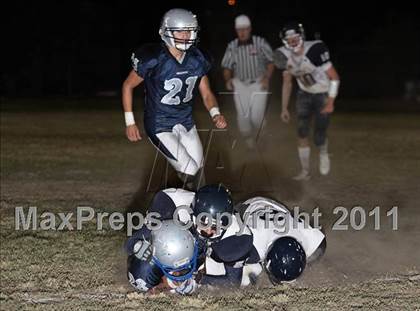 Thumbnail 3 in Flintridge Prep vs. St. Genevieve photogallery.