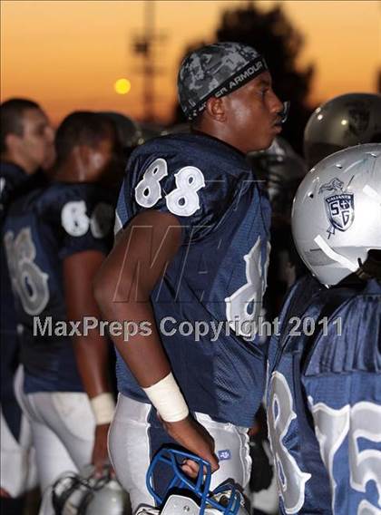 Thumbnail 1 in Flintridge Prep vs. St. Genevieve photogallery.